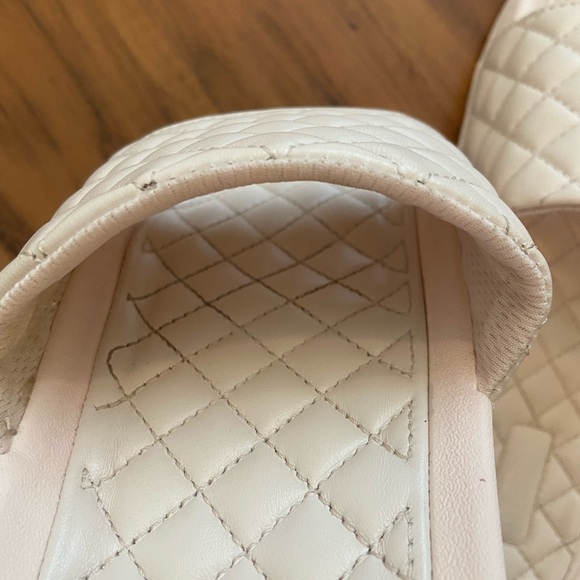 APL Lusso Slides - Picture 4 of 10